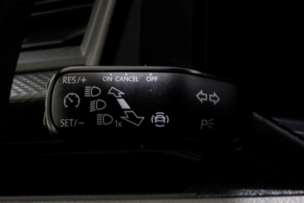 Volkswagen Transporter T6.1 2.0 TDI 150pk L1H1 DSG-Automaat Airco/Navi/2x Schuifdeur 04-2022