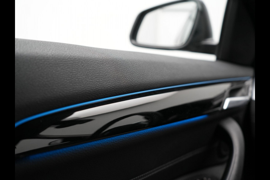 BMW X1 xDrive25e Sportline PHEV 221pk Dealer O.H. | Camera | Sportstoelen Verwarmd | Sfeerverlichting | Keyless | Navigatie | Cruise Control | DAB | Plug In Hybrid |