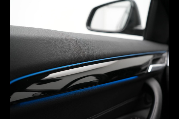 BMW X1 xDrive25e Sportline PHEV 221pk Dealer O.H. | Camera | Sportstoelen Verwarmd | Sfeerverlichting | Keyless | Navigatie | Cruise Control | DAB | Plug In Hybrid |