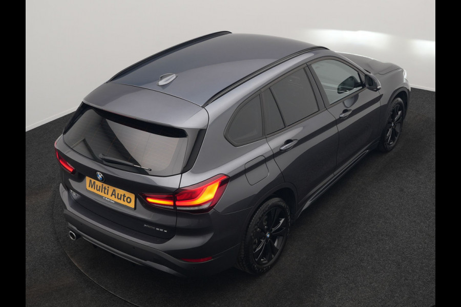 BMW X1 xDrive25e Sportline PHEV 221pk Dealer O.H. | Camera | Sportstoelen Verwarmd | Sfeerverlichting | Keyless | Navigatie | Cruise Control | DAB | Plug In Hybrid |