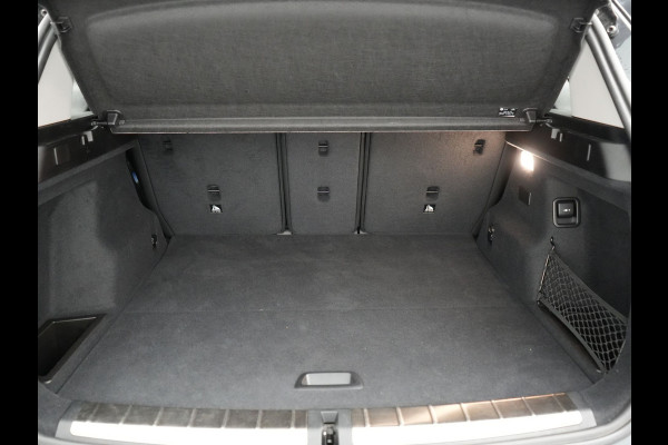 BMW X1 xDrive25e Sportline PHEV 221pk Dealer O.H. | Camera | Sportstoelen Verwarmd | Sfeerverlichting | Keyless | Navigatie | Cruise Control | DAB | Plug In Hybrid |