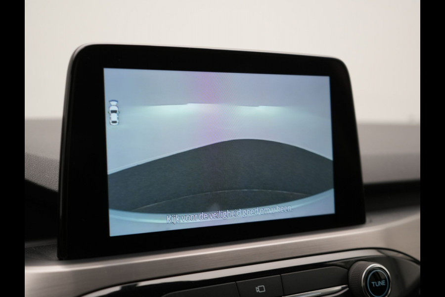 Ford Kuga 2.5 Titanium X PHEV 225pk Dealer O.H. | Trekhaak Af Fabriek | Panodak | Head Up | Adaptive Cruise | 360 Camera | Bang & Olufsen | Sportstoelen & Stuur Verwarmd | Keyless | Blis | Navigatie | DAB | Plug In Hybrid |