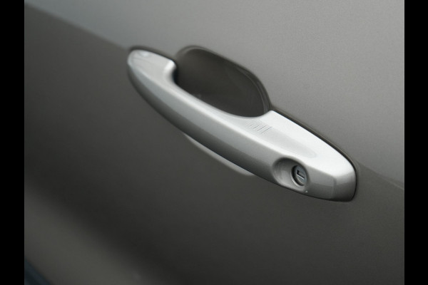 Ford Kuga 2.5 Titanium X PHEV 225pk Dealer O.H. | Trekhaak Af Fabriek | Panodak | Head Up | Adaptive Cruise | 360 Camera | Bang & Olufsen | Sportstoelen & Stuur Verwarmd | Keyless | Blis | Navigatie | DAB | Plug In Hybrid |