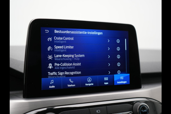 Ford Kuga 2.5 Titanium X PHEV 225pk Dealer O.H. | Trekhaak Af Fabriek | Panodak | Head Up | Adaptive Cruise | 360 Camera | Bang & Olufsen | Sportstoelen & Stuur Verwarmd | Keyless | Blis | Navigatie | DAB | Plug In Hybrid |