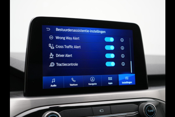 Ford Kuga 2.5 Titanium X PHEV 225pk Dealer O.H. | Trekhaak Af Fabriek | Panodak | Head Up | Adaptive Cruise | 360 Camera | Bang & Olufsen | Sportstoelen & Stuur Verwarmd | Keyless | Blis | Navigatie | DAB | Plug In Hybrid |