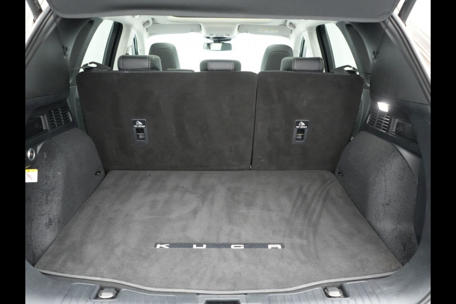 Ford Kuga 2.5 Titanium X PHEV 225pk Dealer O.H. | Trekhaak Af Fabriek | Panodak | Head Up | Adaptive Cruise | 360 Camera | Bang & Olufsen | Sportstoelen & Stuur Verwarmd | Keyless | Blis | Navigatie | DAB | Plug In Hybrid |