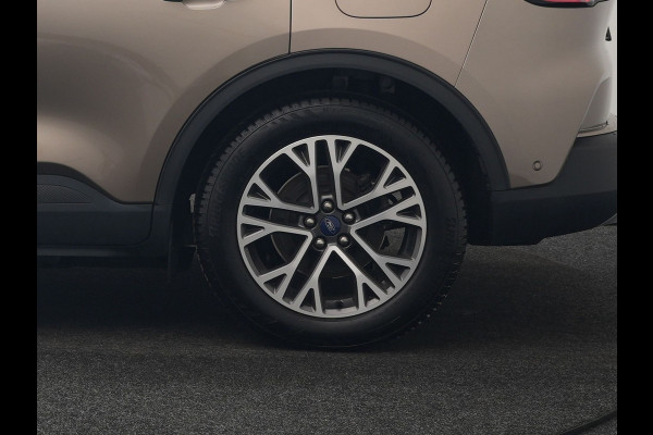 Ford Kuga 2.5 Titanium X PHEV 225pk Dealer O.H. | Trekhaak Af Fabriek | Panodak | Head Up | Adaptive Cruise | 360 Camera | Bang & Olufsen | Sportstoelen & Stuur Verwarmd | Keyless | Blis | Navigatie | DAB | Plug In Hybrid |