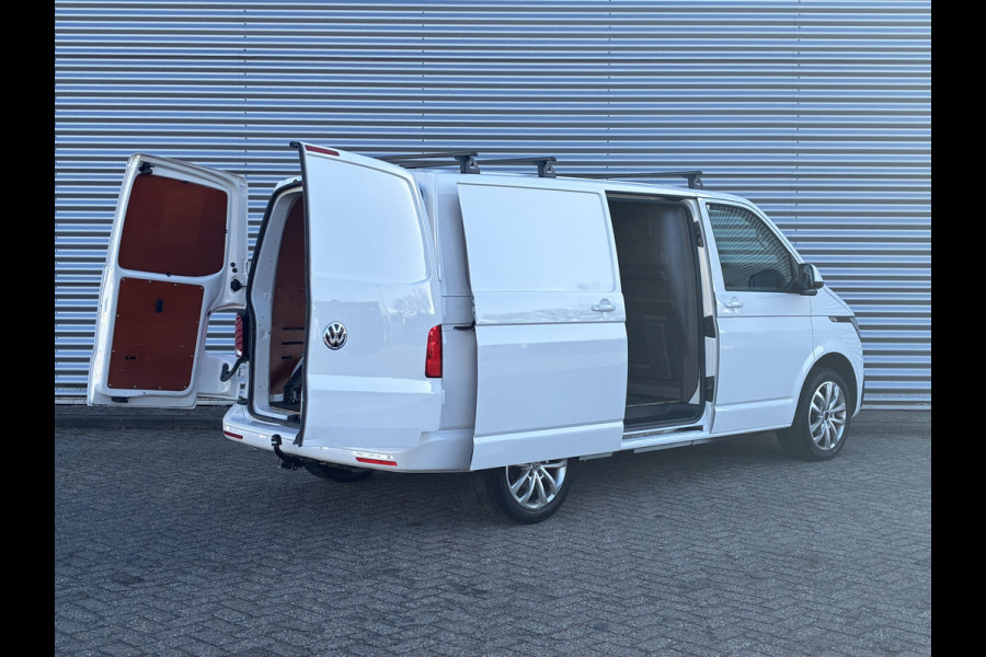 Volkswagen Transporter 2.0TDI 150PK L1H1 Automaat Trekhaak Navi Carplay Sensoren LM velgen