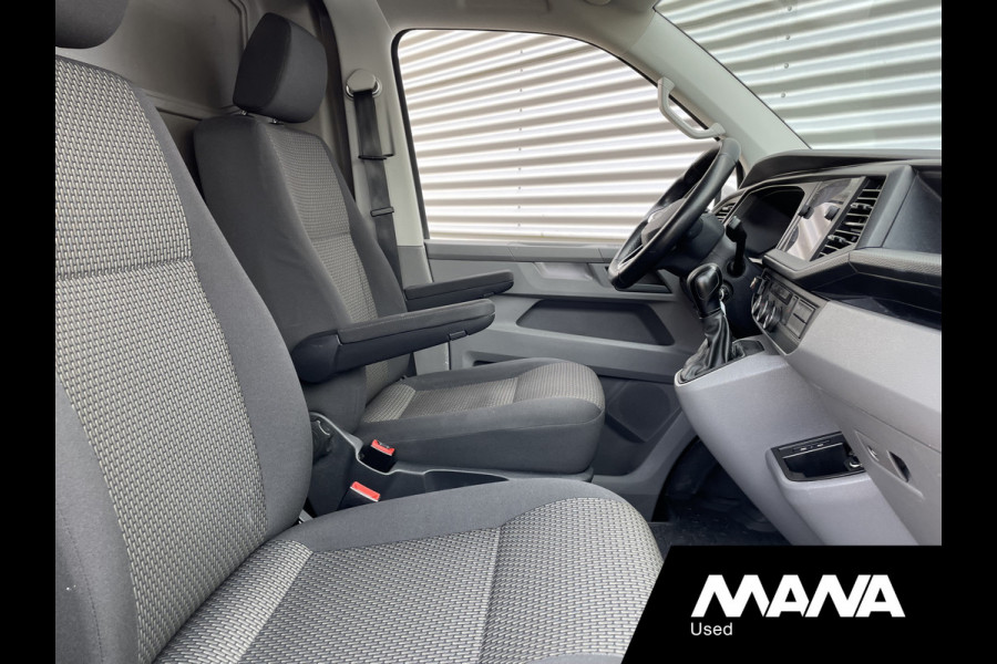 Volkswagen Transporter 2.0TDI 150PK L1H1 Automaat Trekhaak Navi Carplay Sensoren LM velgen