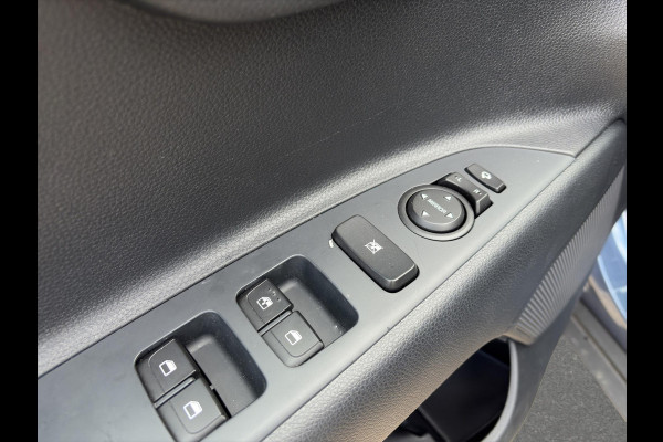 Kia Stonic 1.0 T-GDi MHEV DynamicPlusLine Stoel- en Stuurverwarming | Navi | Cimate Control | Cruise Control | Key-less | Camera |