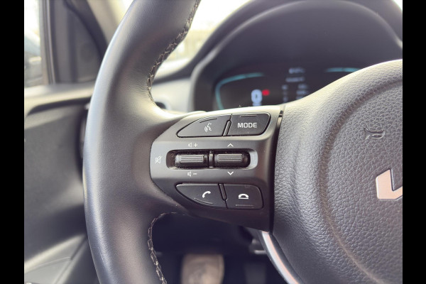 Kia Stonic 1.0 T-GDi MHEV DynamicPlusLine Stoel- en Stuurverwarming | Navi | Cimate Control | Cruise Control | Key-less | Camera |