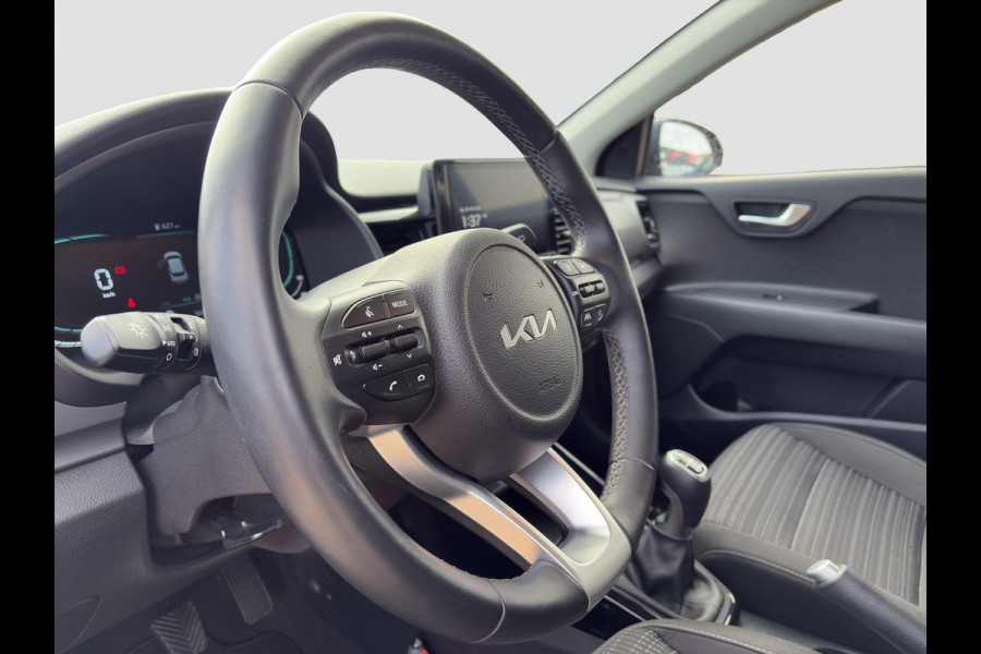 Kia Stonic 1.0 T-GDi MHEV DynamicPlusLine Stoel- en Stuurverwarming | Navi | Cimate Control | Cruise Control | Key-less | Camera |