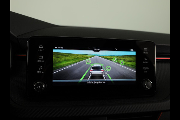 Škoda Kamiq Monte Carlo 1.0 TSI 115 pk 6 versn. Hand | Wegklapbare trekhaak | Winter Pakket | 18 inch lichtmetalen velgen