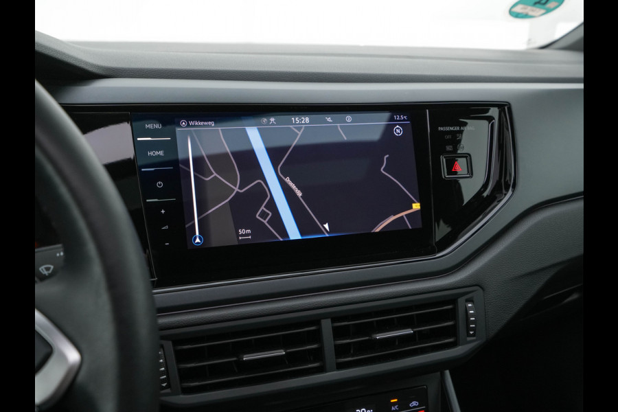 Volkswagen Taigo 1.5 TSI R-Line Aut. *PANO | ADAPTIVE-CRUISE | FULL-LED | BLINDSPOT | HEATED-SPORTSEATS | DIGI-COCKPIT | PRIVACY-GLASS | SHIFT-PADDLES | CAMERA | KEYLESS | NAVI-FULLMAP | ECC | PDC | 18''ALU*