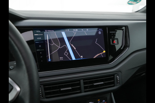 Volkswagen Taigo 1.5 TSI R-Line Aut. *PANO | ADAPTIVE-CRUISE | FULL-LED | BLINDSPOT | HEATED-SPORTSEATS | DIGI-COCKPIT | PRIVACY-GLASS | SHIFT-PADDLES | CAMERA | KEYLESS | NAVI-FULLMAP | ECC | PDC | 18''ALU*