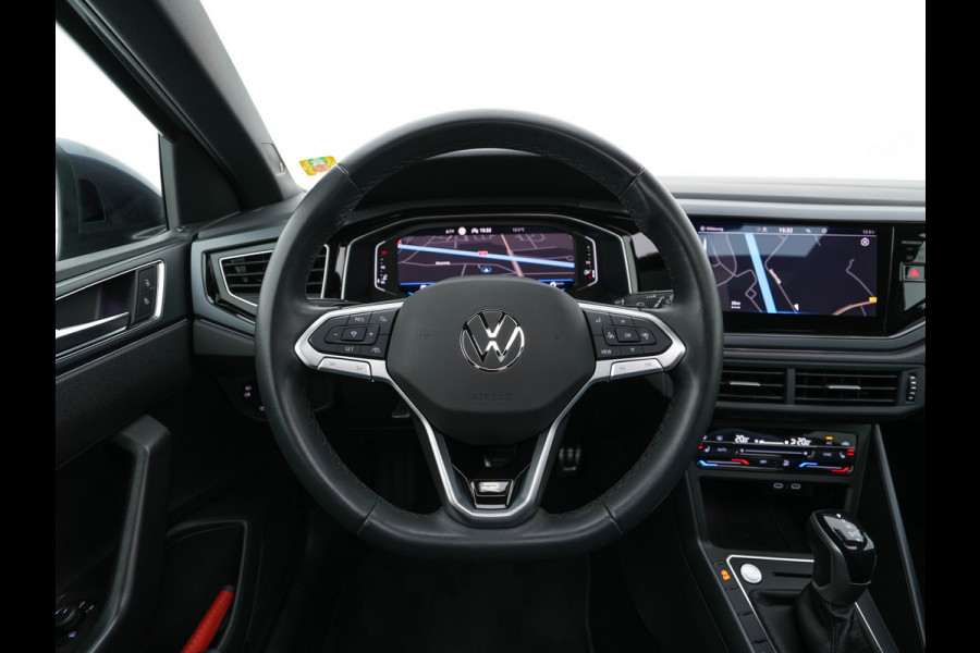 Volkswagen Taigo 1.5 TSI R-Line Aut. *PANO | ADAPTIVE-CRUISE | FULL-LED | BLINDSPOT | HEATED-SPORTSEATS | DIGI-COCKPIT | PRIVACY-GLASS | SHIFT-PADDLES | CAMERA | KEYLESS | NAVI-FULLMAP | ECC | PDC | 18''ALU*