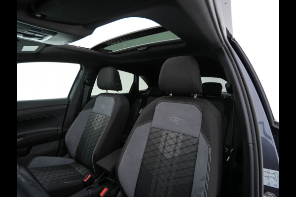 Volkswagen Taigo 1.5 TSI R-Line Aut. *PANO | ADAPTIVE-CRUISE | FULL-LED | BLINDSPOT | HEATED-SPORTSEATS | DIGI-COCKPIT | PRIVACY-GLASS | SHIFT-PADDLES | CAMERA | KEYLESS | NAVI-FULLMAP | ECC | PDC | 18''ALU*