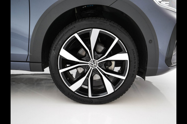 Volkswagen Taigo 1.5 TSI R-Line Aut. *PANO | ADAPTIVE-CRUISE | FULL-LED | BLINDSPOT | HEATED-SPORTSEATS | DIGI-COCKPIT | PRIVACY-GLASS | SHIFT-PADDLES | CAMERA | KEYLESS | NAVI-FULLMAP | ECC | PDC | 18''ALU*