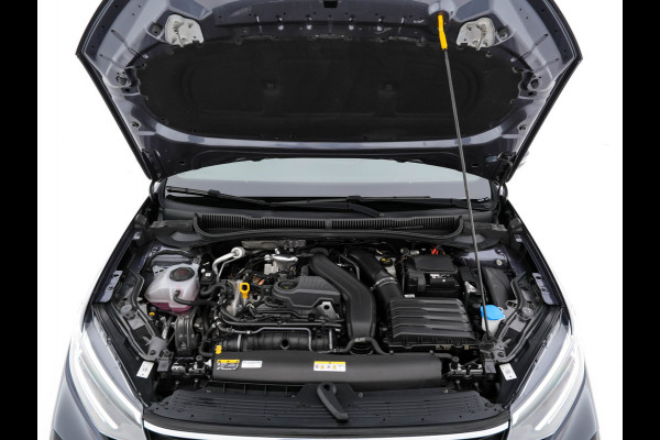 Volkswagen Taigo 1.5 TSI R-Line Aut. *PANO | ADAPTIVE-CRUISE | FULL-LED | BLINDSPOT | HEATED-SPORTSEATS | DIGI-COCKPIT | PRIVACY-GLASS | SHIFT-PADDLES | CAMERA | KEYLESS | NAVI-FULLMAP | ECC | PDC | 18''ALU*