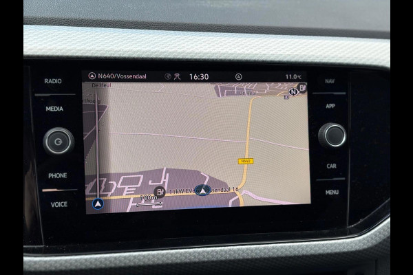 Volkswagen T-Cross 1.0 TSI Life | Navi, Carplay/Android, PDC, Cruise, Stoelverw., Climate, Afn. Trekhaak |