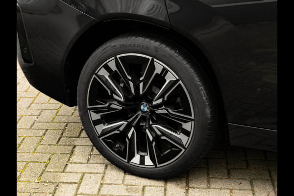 BMW X3 30e xDrive M-Sport - Individual Leder - Trekhaak - Stuurwiel Verwarmd