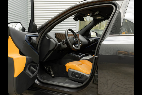 BMW X3 30e xDrive M-Sport - Individual Leder - Trekhaak - Stuurwiel Verwarmd