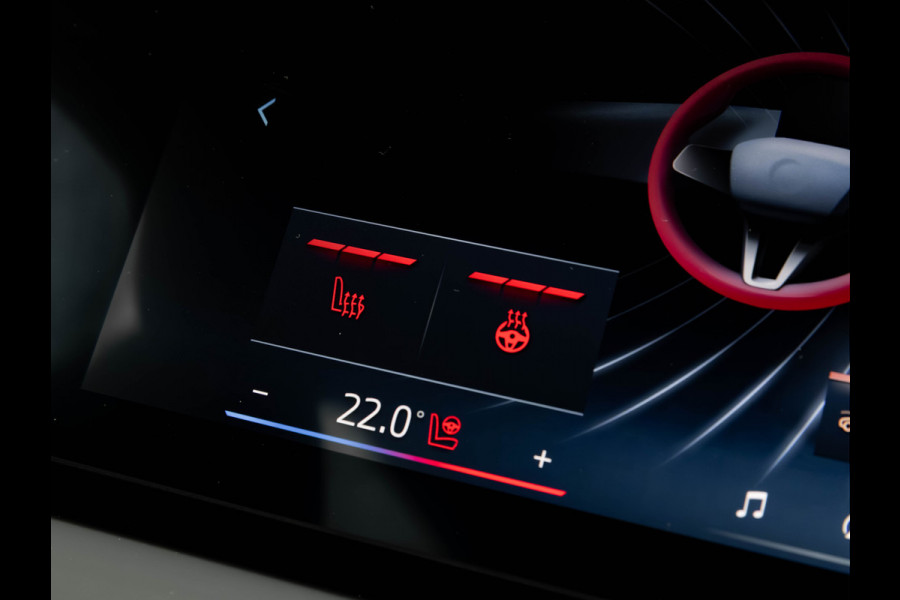 BMW X3 30e xDrive M-Sport - Individual Leder - Trekhaak - Stuurwiel Verwarmd