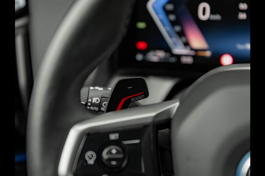 BMW X3 30e xDrive M-Sport - Individual Leder - Trekhaak - Stuurwiel Verwarmd