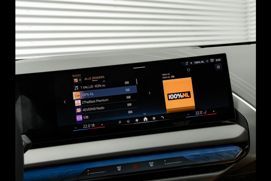 BMW X3 30e xDrive M-Sport - Individual Leder - Trekhaak - Stuurwiel Verwarmd