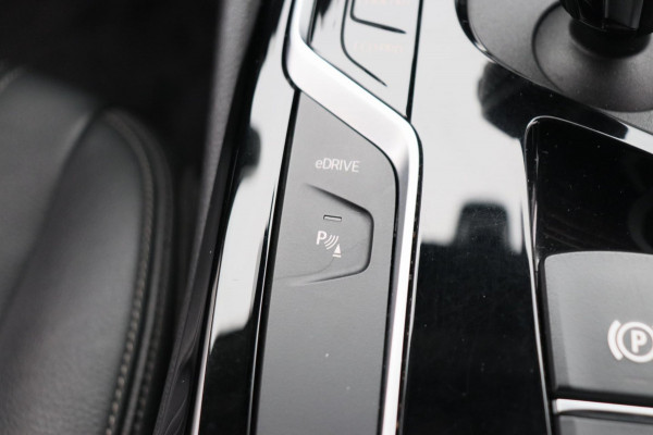 BMW 5 Serie 530e iPerformance High Executive Leder Adaptieve/Cruise Camera