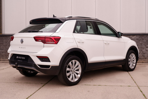 Volkswagen T-Roc 1.5 TSI Sport | Pano | Trekhaak | LED | Carplay | Camera | Virtual Cockpit | PDC