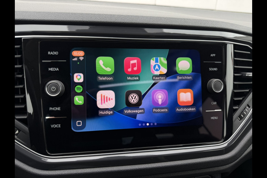 Volkswagen T-Roc 1.5 TSI Sport | Pano | Trekhaak | LED | Carplay | Camera | Virtual Cockpit | PDC