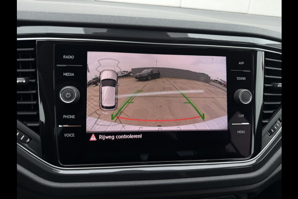 Volkswagen T-Roc 1.5 TSI Sport | Pano | Trekhaak | LED | Carplay | Camera | Virtual Cockpit | PDC