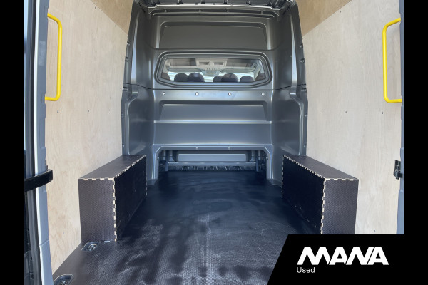 Volkswagen Crafter 35 2.0TDI 177PK L3H3 DC Highline Automaat LED 7 persoons Carplay Clima Stoelverwarming