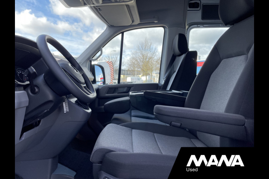 Volkswagen Crafter 35 2.0TDI 177PK L3H3 DC Highline Automaat LED 7 persoons Carplay Clima Stoelverwarming