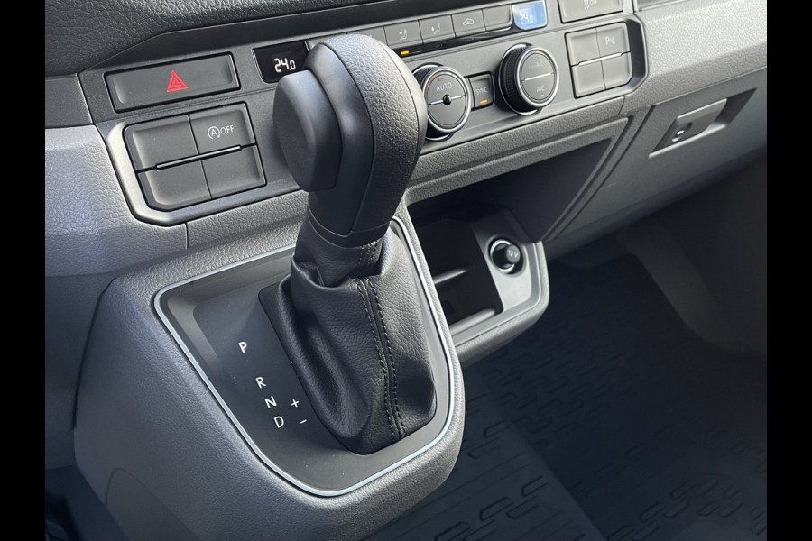 Volkswagen Crafter 35 2.0TDI 177PK L3H3 DC Highline Automaat LED 7 persoons Carplay Clima Stoelverwarming