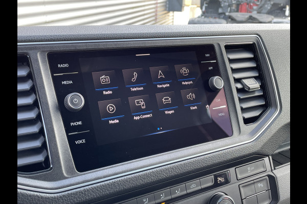 Volkswagen Crafter 35 2.0TDI 177PK L3H3 DC Highline Automaat LED 7 persoons Carplay Clima Stoelverwarming