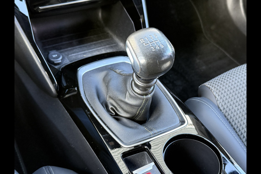 Peugeot 2008 BWJ 2021 | 1.2T 131PK GT | PANO DAK | CLIMA | NAVI | LEDER/STOF | CAMERA A | PDC | CARPLAY |