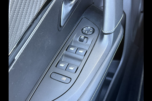 Peugeot 2008 BWJ 2021 | 1.2T 131PK GT | PANO DAK | CLIMA | NAVI | LEDER/STOF | CAMERA A | PDC | CARPLAY |