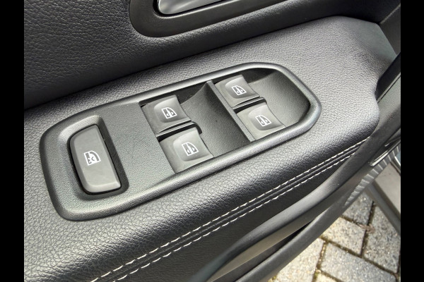 Dacia Duster 1.3 TCe 130pk Prestige, NAP, CarPlay, Camera, PDC