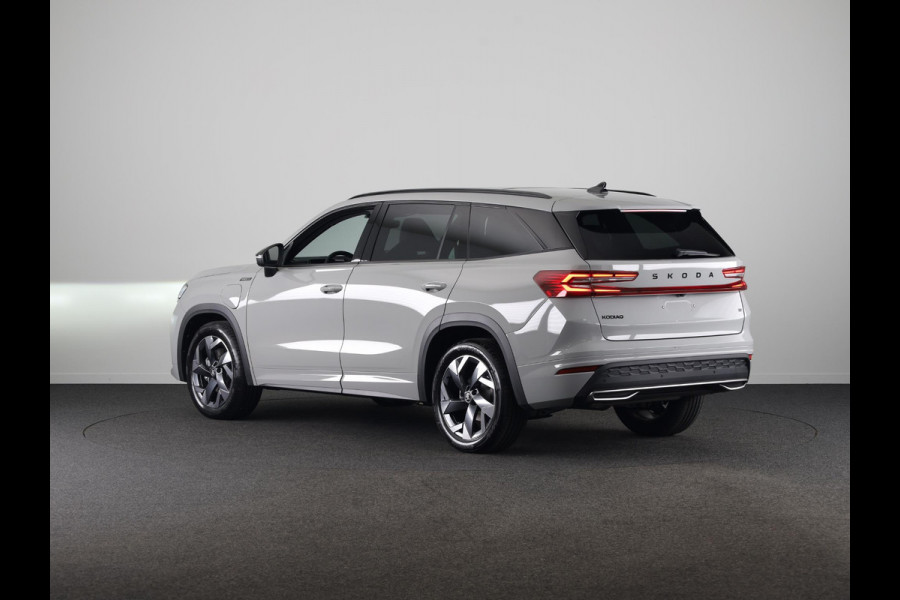Škoda Kodiaq Sportline Business PHEV 1.5 TSI 204 pk 6 versn. DSG | Panoramadak | Comfort Pakket | Wegklapbare trekhaak | Light & view