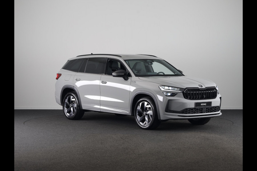 Škoda Kodiaq Sportline Business PHEV 1.5 TSI 204 pk 6 versn. DSG | Panoramadak | Comfort Pakket | Wegklapbare trekhaak | Light & view