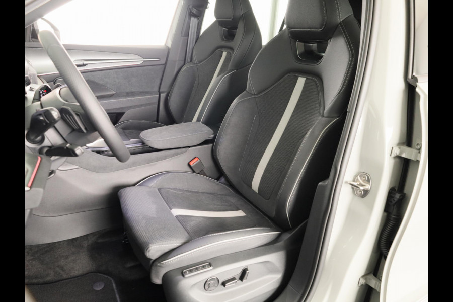 Škoda Kodiaq Sportline Business PHEV 1.5 TSI 204 pk 6 versn. DSG | Panoramadak | Comfort Pakket | Wegklapbare trekhaak | Light & view