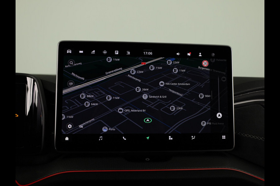 Škoda Kodiaq Sportline Business PHEV 1.5 TSI 204 pk 6 versn. DSG | Panoramadak | Comfort Pakket | Wegklapbare trekhaak | Light & view