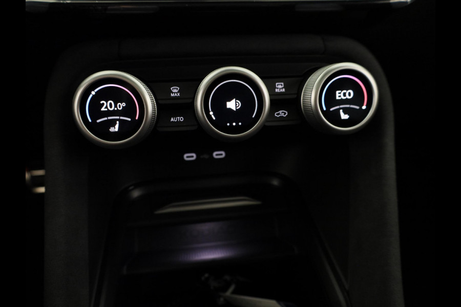 Škoda Kodiaq Sportline Business PHEV 1.5 TSI 204 pk 6 versn. DSG | Panoramadak | Comfort Pakket | Wegklapbare trekhaak | Light & view