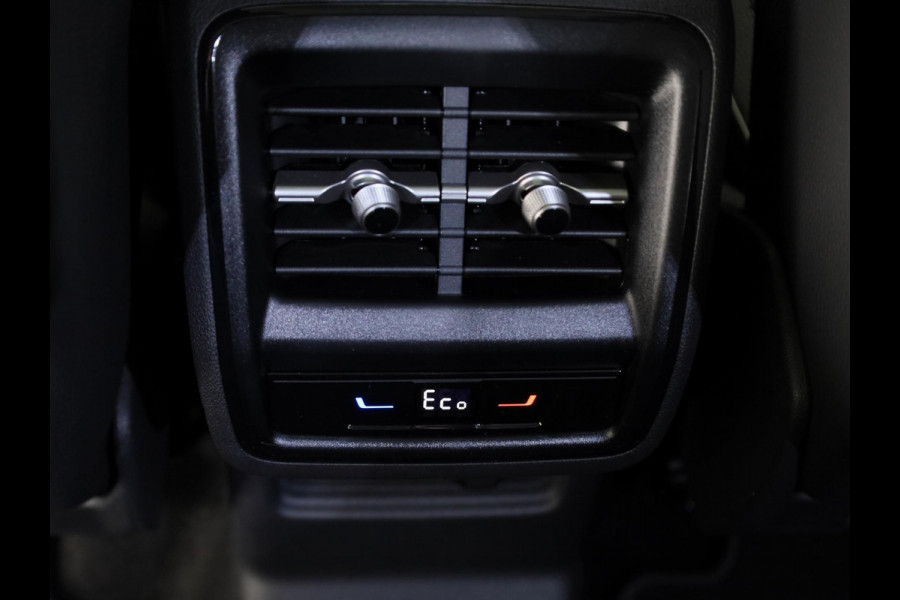 Škoda Kodiaq Sportline Business PHEV 1.5 TSI 204 pk 6 versn. DSG | Panoramadak | Comfort Pakket | Wegklapbare trekhaak | Light & view