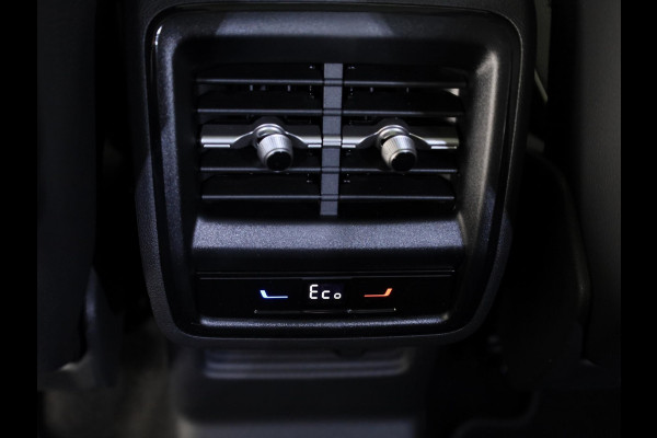 Škoda Kodiaq Sportline Business PHEV 1.5 TSI 204 pk 6 versn. DSG | Panoramadak | Comfort Pakket | Wegklapbare trekhaak | Light & view