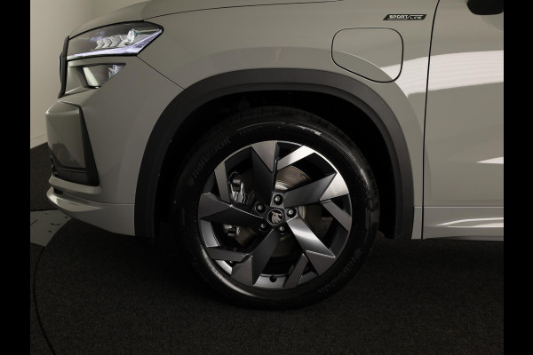 Škoda Kodiaq Sportline Business PHEV 1.5 TSI 204 pk 6 versn. DSG | Panoramadak | Comfort Pakket | Wegklapbare trekhaak | Light & view