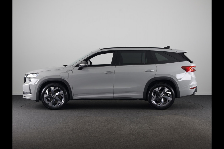 Škoda Kodiaq Sportline Business PHEV 1.5 TSI 204 pk 6 versn. DSG | Panoramadak | Comfort Pakket | Wegklapbare trekhaak | Light & view