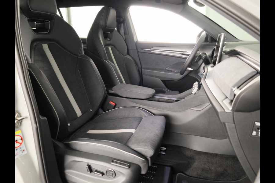 Škoda Kodiaq Sportline Business PHEV 1.5 TSI 204 pk 6 versn. DSG | Panoramadak | Comfort Pakket | Wegklapbare trekhaak | Light & view